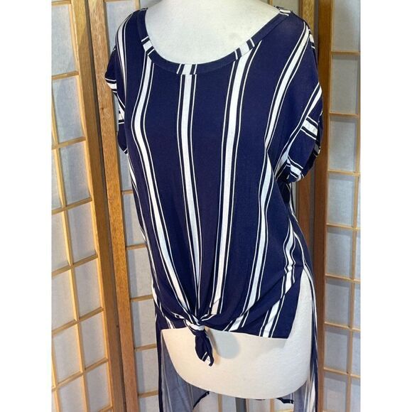 LoveFireāMedāHi/LowāStripedāTop - Picture 12 of 13